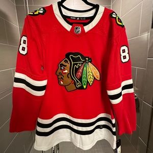Mens Adidas Authentic NHL Chicago Blackhawks Jersey Kane #88 Size 44